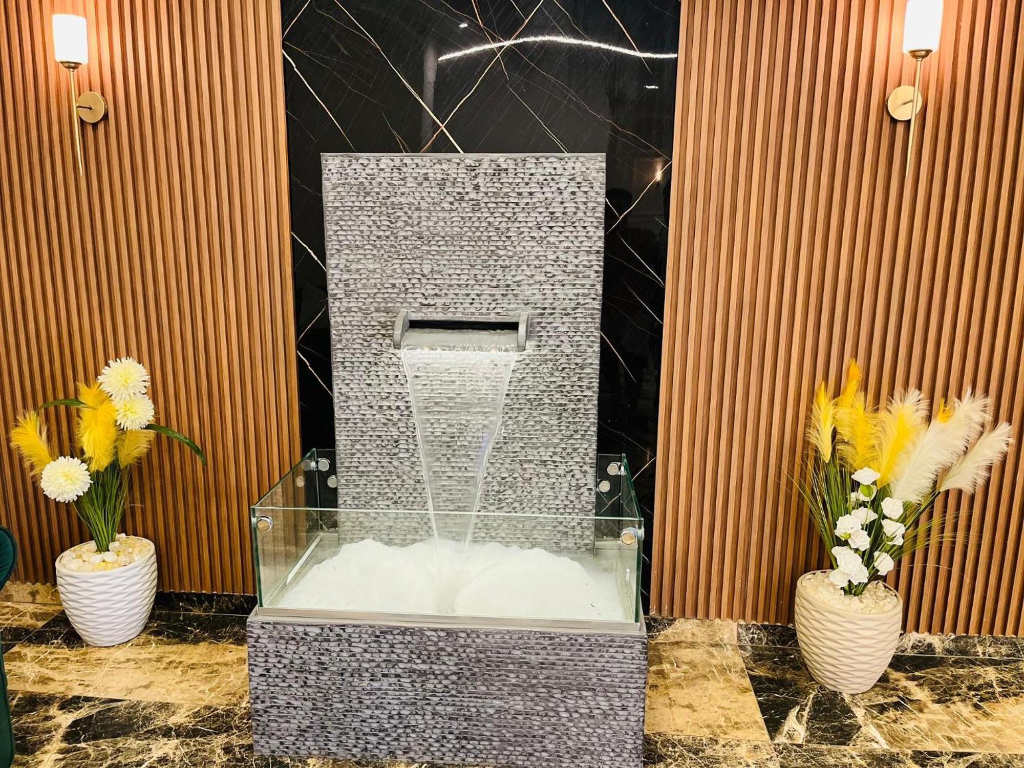 Shadow Pyramids Suites And Jacuzzi Kafrat al Jabal ภายนอก รูปภาพ