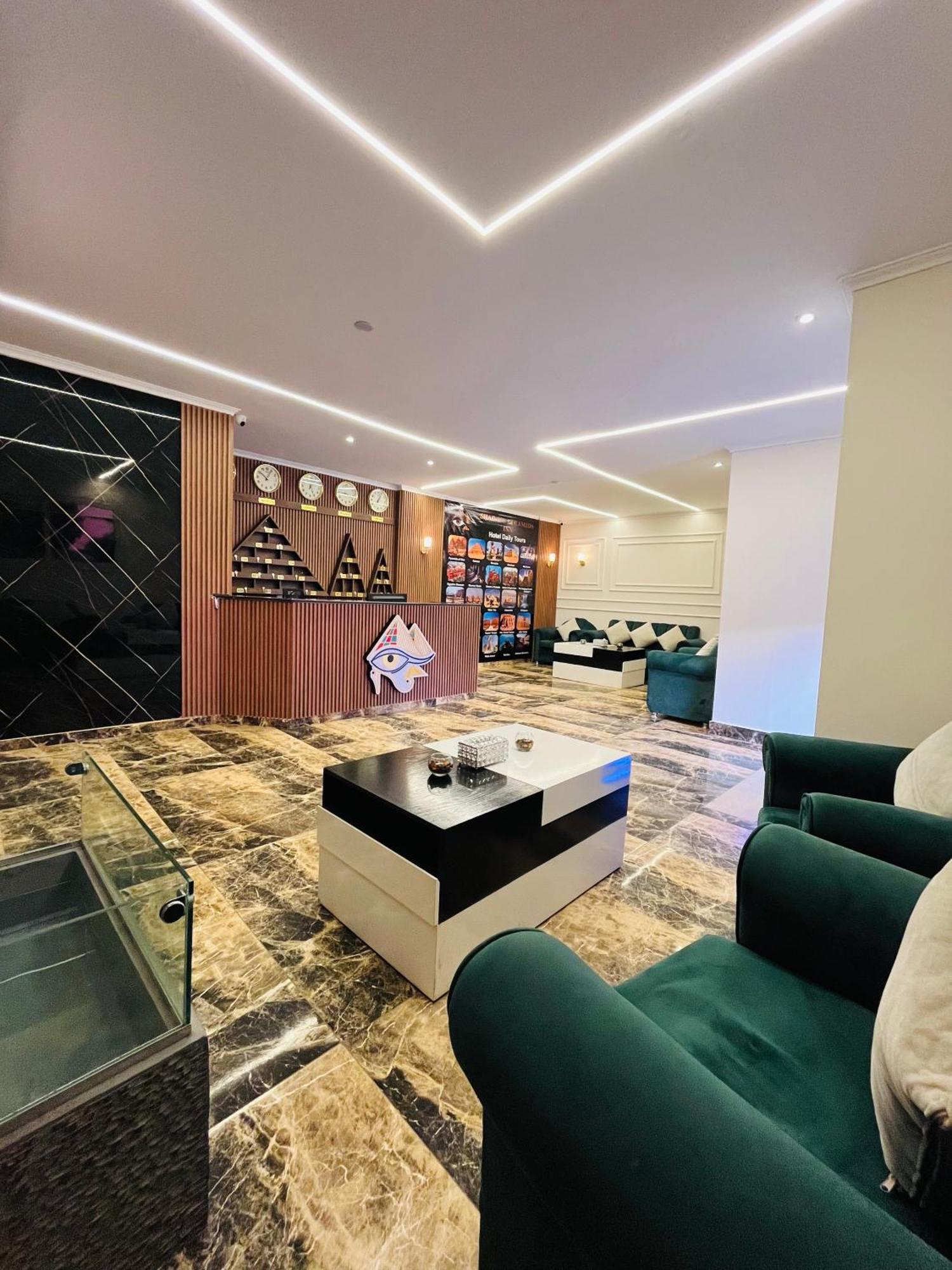 Shadow Pyramids Suites And Jacuzzi Kafrat al Jabal ภายนอก รูปภาพ